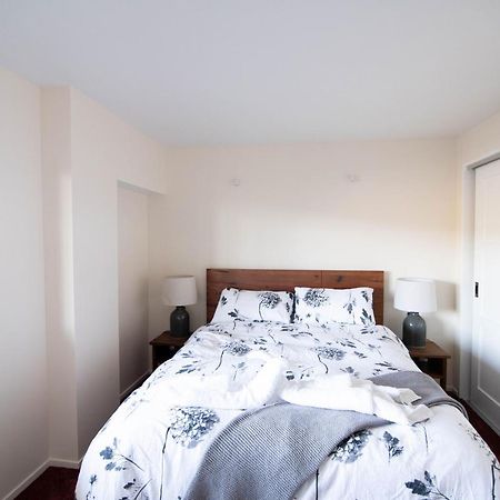 Reynalton Apartment Stockey ภายนอก รูปภาพ